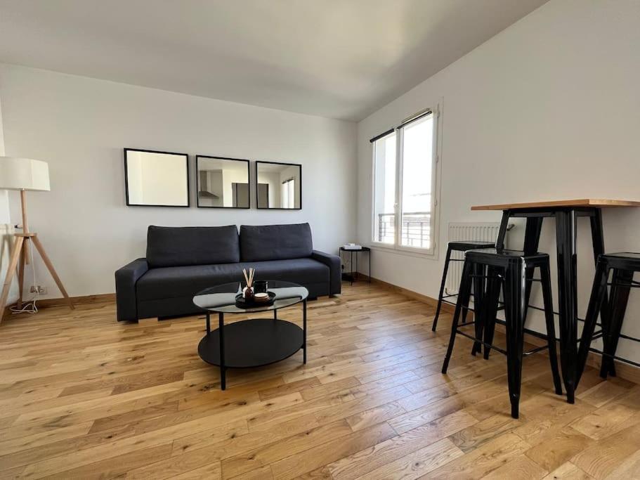 Apartment Emplacement Ideal De A Paris *